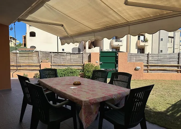 Beautiful With Swimming Pool Lägenhet