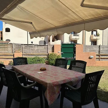 Beautiful With Swimming Pool Апартаменты